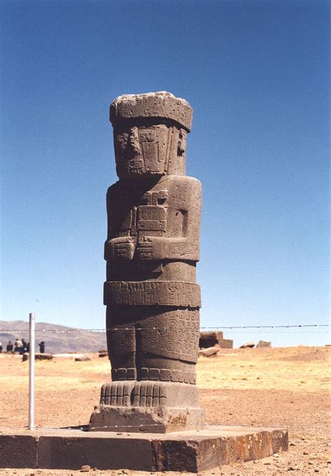 Tiwanaku1 - Tiwanaku empire - Wikipedia | Easter island, Statue ...