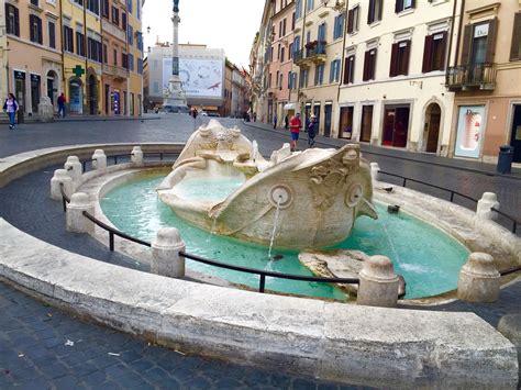 The Fontana Della Barcaccia at 6:45AM in the Piazza di Spagna