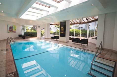 Five Hotels with Pools in Victoria, BC - My Family Stuff