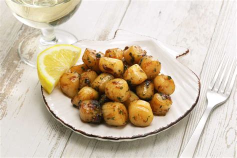 25 Best Bay Scallops Recipes to Try Right Now - Drizzle Me Skinny!