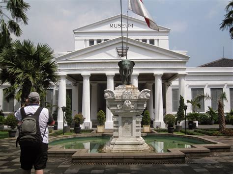 Letsgo2museum: Museum Nasional Indonesia (Museum Gajah)