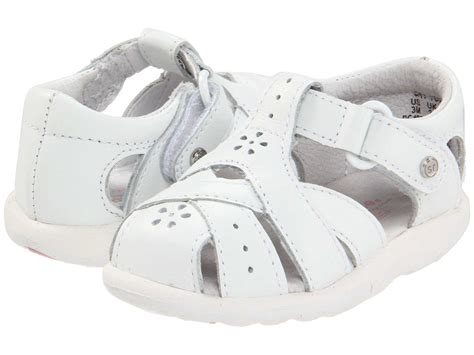 The 8 Best Baby Walking Shoes of 2020