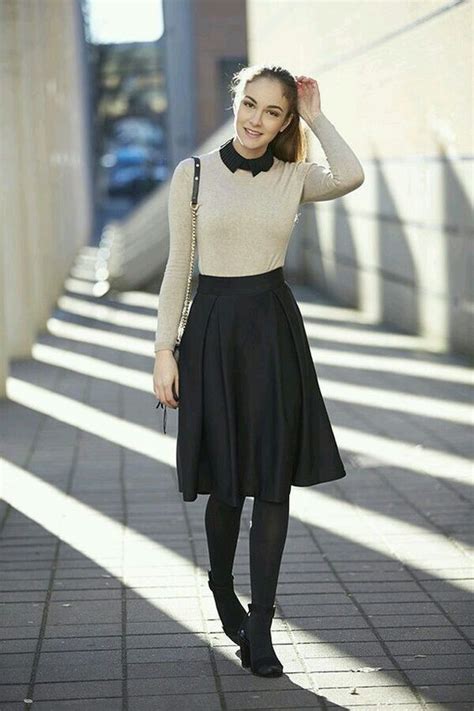 Stunning 40+ Church Service Christmas Outfits Ideas | A line skirt outfits, Modest outfits ...