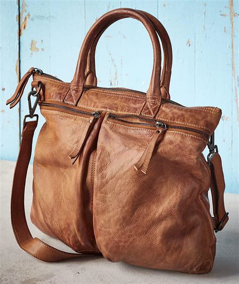 Women's Sedgwick Leather Crossbody Bag in Full-Grain Leather