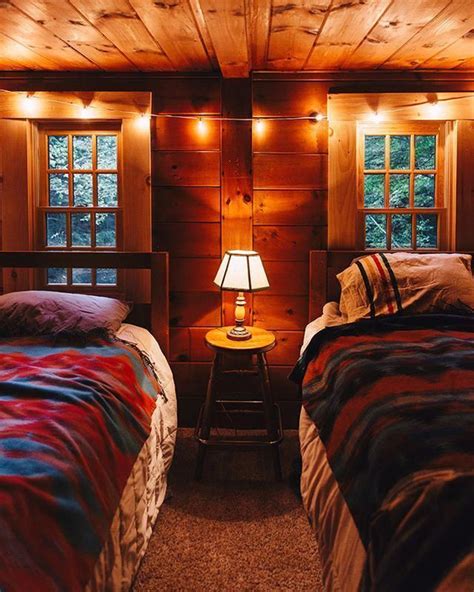 Log Cabin Bedroom Decorating Ideas : Cabin Style Interior Design Ideas ...