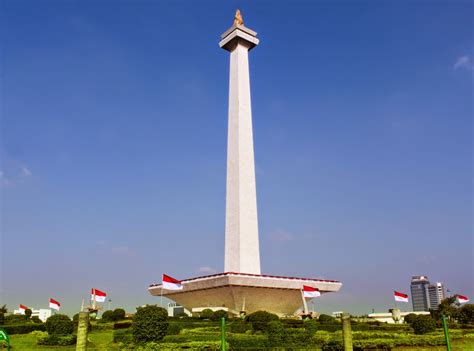 SULITNYA MERANCANG MONAS (MONUMEN NASIONAL) | Layar Asdos