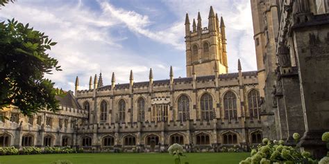 « L’université d’Oxford, une magnifique machine mémorielle