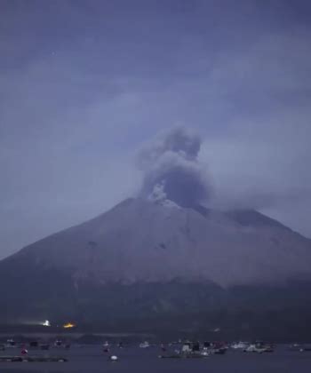 Eruption of Sakurajima | Funny Pictures, Quotes, Pics, Photos, Images ...