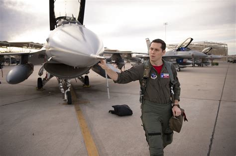 182nd Fighter Squadron instructors train F-16 pilots > Air Education and Training Command ...