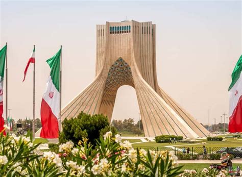 Azadi Square (Azadi Tower) Photo Gallery - Iran Travel and Tourism