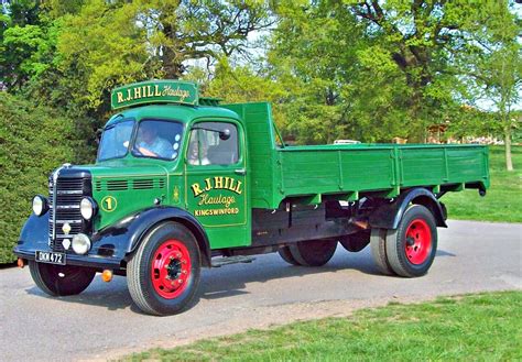 bedford.jpg (1600×1112) | Vintage trucks, Classic cars trucks, Old trucks