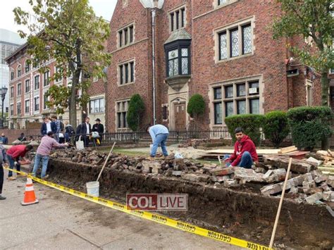 Work Continues at 770 Courtyard