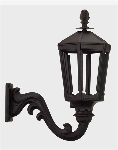 Vienna Gas Lamp Outdoor Post Lighting Lanterns