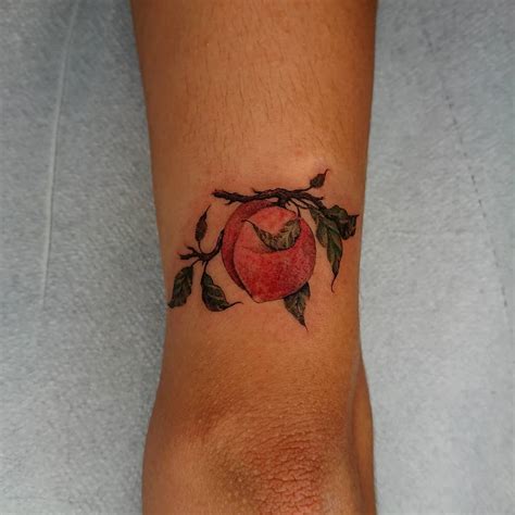 Peach Tattoo Ideas Symbolizing Immortality, Longevity, and Love