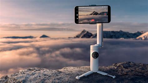 Insta360 announces Flow gimbal