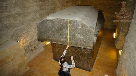 Massive Ancient 100 Ton Boxes Underground At The Serapeum In Egypt ...