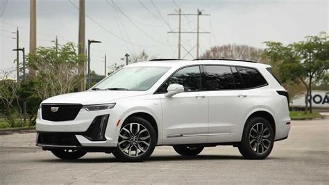 2021 Cadillac XT6 Sport Review: Just Not Good Enough