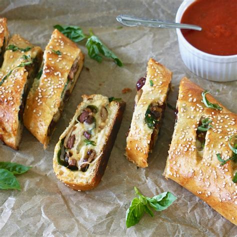 Easy Vegetarian Stromboli Recipe