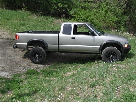 Chevrolet S-10 Questions - does my 2003 zr2 have the off road package vin #1gcct19x138104206 ...