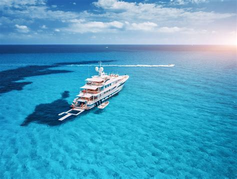 Tailored Luxury: Choosing The Perfect Vessel For Your Superyacht Charter - Bhasha Tech