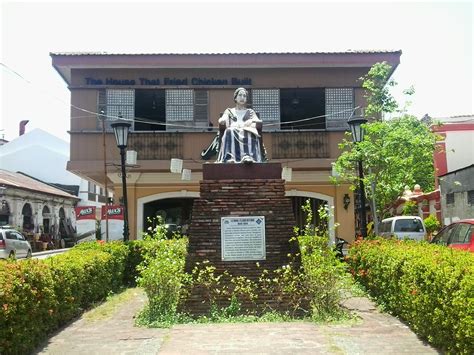 Statue of Leona Florentino - Vigan City