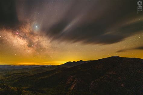 The Milky Way through clouds in the Adirondacks, NY : r/Astronomy