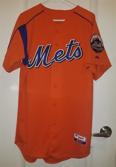 TheMediagoon.com: @mets should bring back orange Batting Practice Jerseys