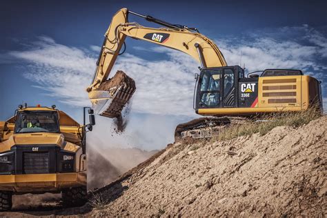 Caterpillar Hydraulic Hybrid Excavator Uses Accumulator | Construction Equipment