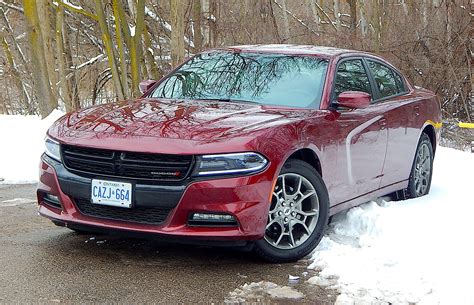 Car Review: 2017 Dodge Charger SXT Rallye AWD | Driving