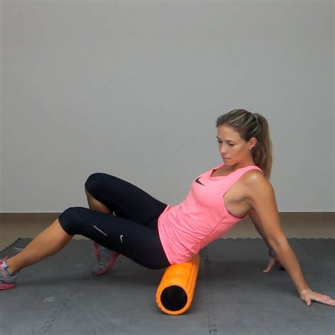 Foam Roller Gluteus Medius Exercise | Golf Loopy - Play Your Golf Like a Champion