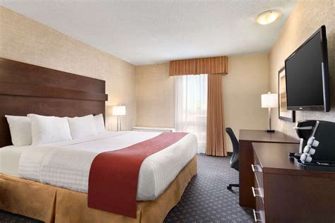 Travelodge North Battleford, SK - See Discounts