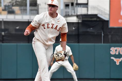 Texas Longhorns baseball tops Northwestern 12-1 in series finale - Burnt Orange Nation