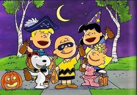 Snoopy | Snoopy halloween, Peanuts halloween, Charlie brown halloween