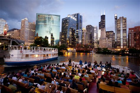 Editor Picks: Best Chicago River Boat Tours