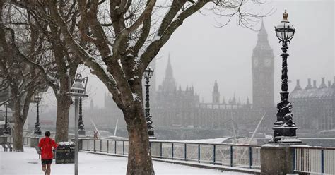 Snow in London: Odds of white Christmas in the capital have fallen ...