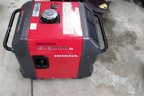 Honda EU3000iS Generator Review (Pros & Cons) - Generator Grid