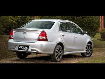 Toyota Etios Sedan | AutoPapo