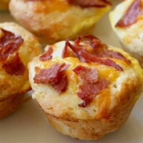 Bacon, Egg, & Cheese Muffins