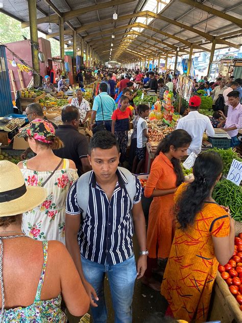 Colombo temples, a chaotic market, and a cold beer help me forget the close call in Penang