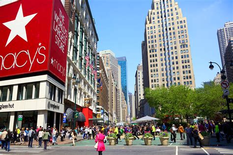 7 Best Places for New York Christmas Shopping - Click&Go Holidays ...