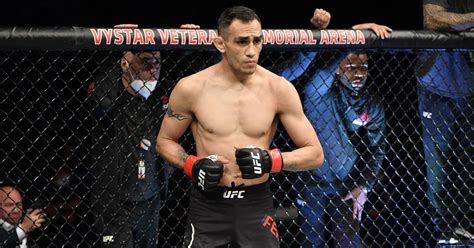 Report: Tony Ferguson vs. Charles Oliveira booked for UFC 256 on Dec ...