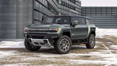 2024 GMC Hummer EV SUV Edition 1 5K 2 Wallpaper | HD Car Wallpapers | ID #17847