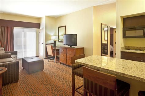 Discount Coupon for Hampton Inn & Suites El Paso-Airport in El Paso, Texas - Save Money!