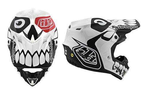 TLD SE4 Composite Skully Helmet - Cycle News