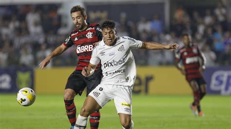 Flamengo x Santos: qual a provável escalação dos times para o jogo da 34ª rodada do Brasileirão?