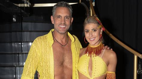 Mauricio Umansky Spotted Holding Hands With 'DWTS' Partner Emma Slater Amid Kyle Richards ...