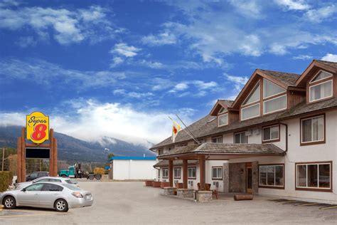 Super 8 by Wyndham Valemount | Valemount, BC Hotels