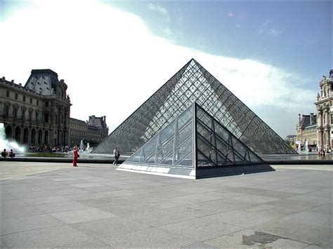 Pyramid entrance at the Louvre Museum. | Louvre museum, Louvre, Pyramids