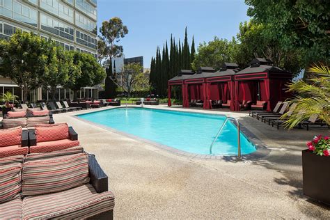 10 Best Hotels Near LAX Airport: Where to Stay Near LAX