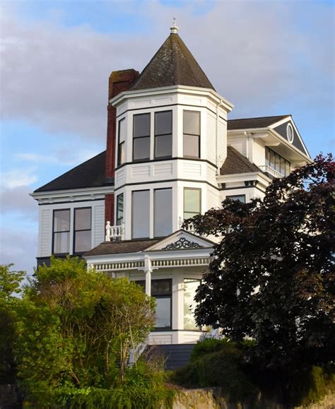 Victorian home | Victorian homes, Anacortes, House styles